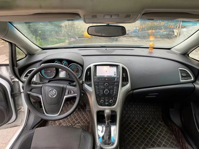 广州15年别克英朗3