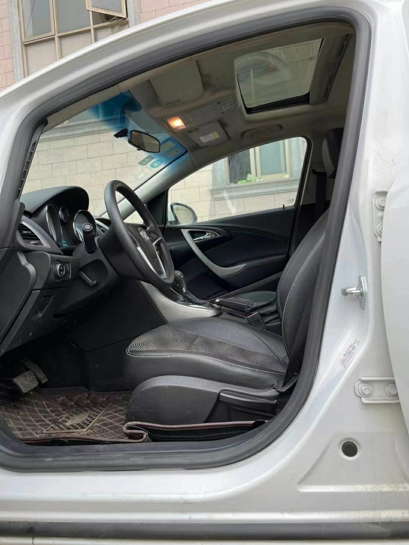 广州15年别克英朗4