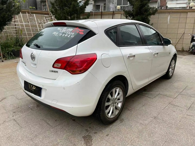 广州15年别克英朗7