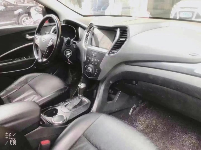 邵阳13年现代新胜达5