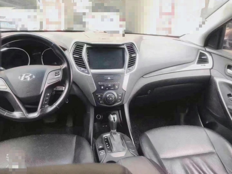 邵阳13年现代新胜达4