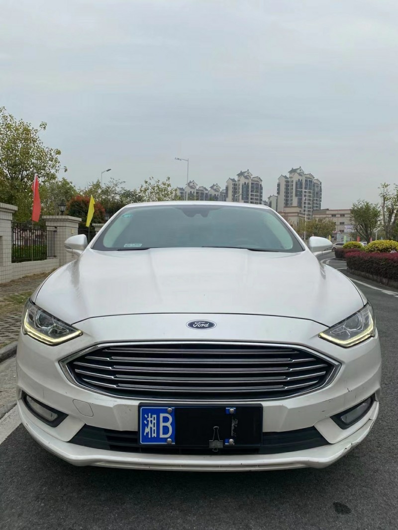 中山17年福特蒙迪欧1