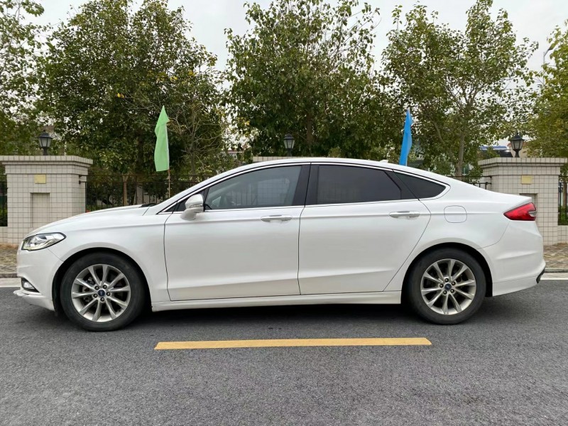 中山17年福特蒙迪欧3