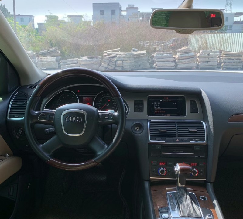 佛山11年奥迪Q75