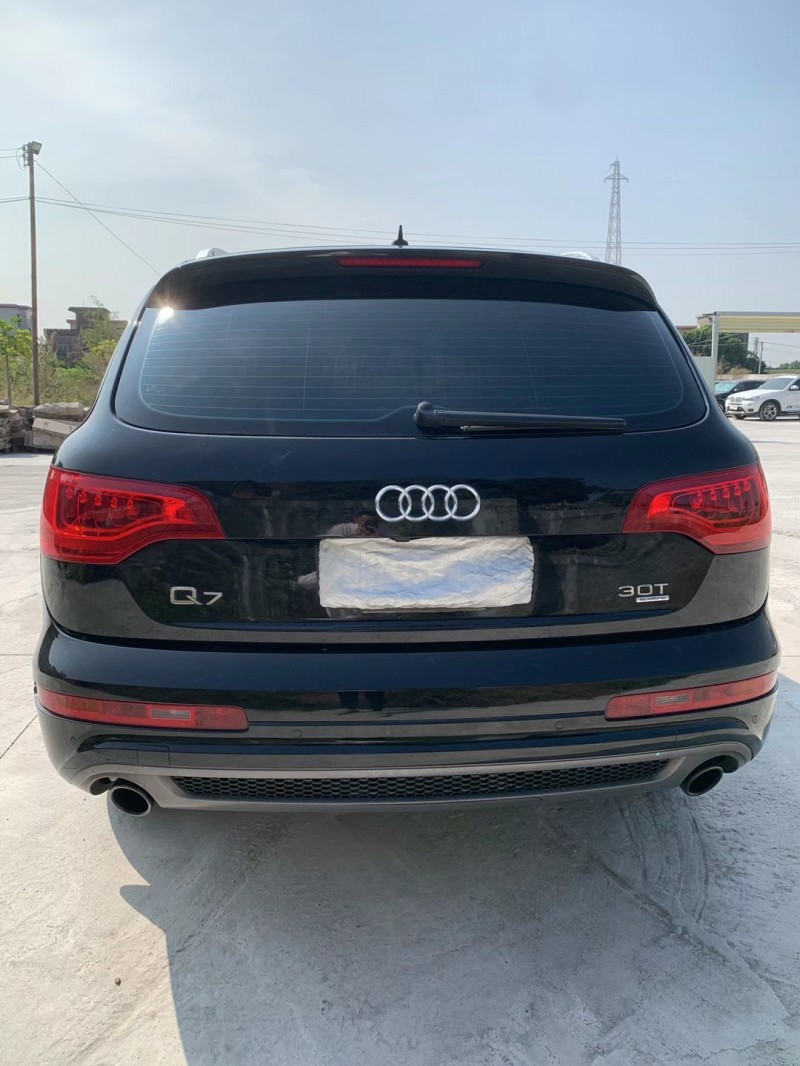 佛山11年奥迪Q79