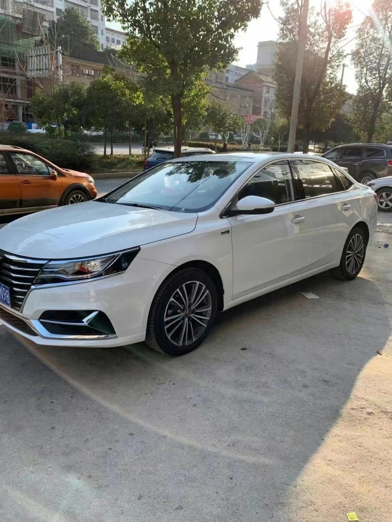 株洲21年榮威i62