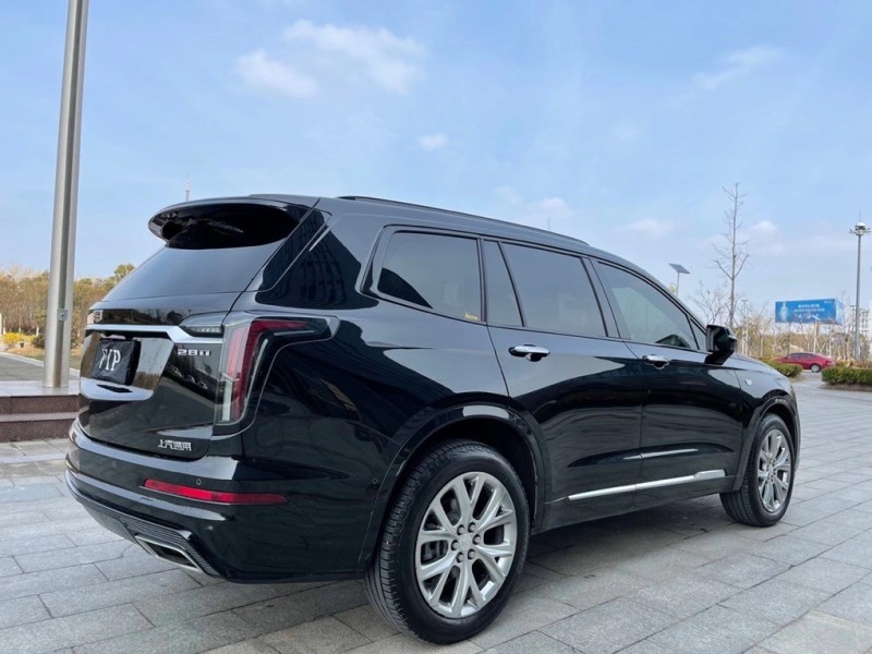 盐城20年凯迪拉克XT64
