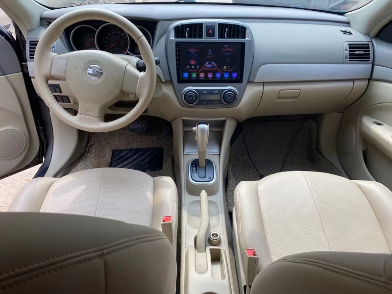 欽州16年日產軒逸1