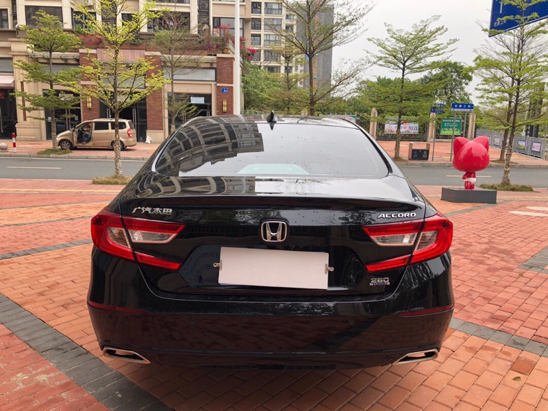 广州20年本田雅阁5