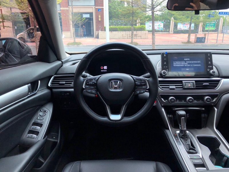 广州20年本田雅阁1