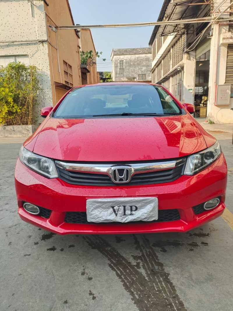 广州13年本田思域1