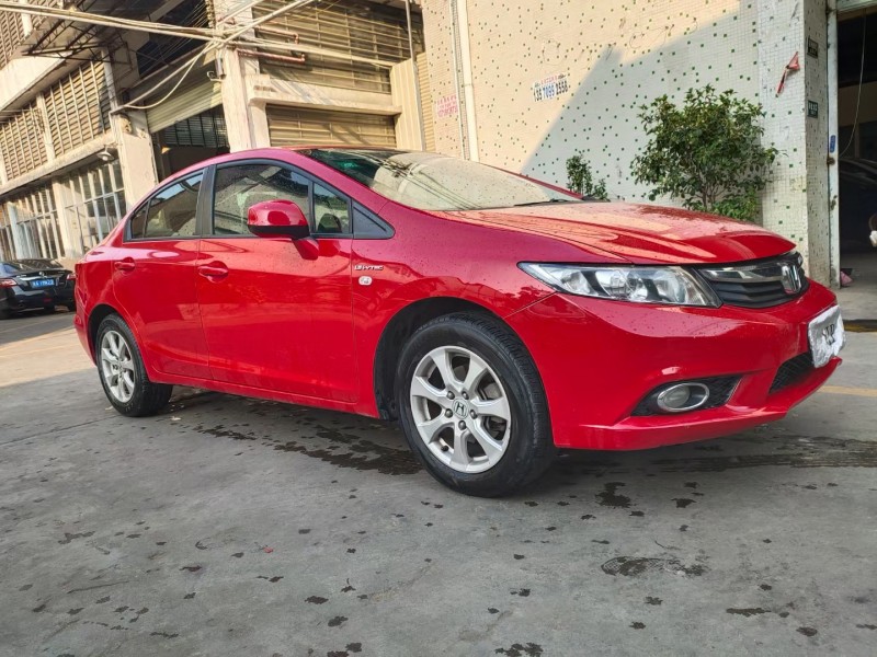 广州13年本田思域2