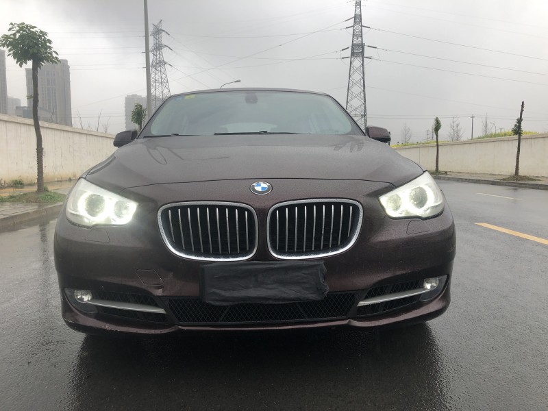 成都11年宝马5系GT9