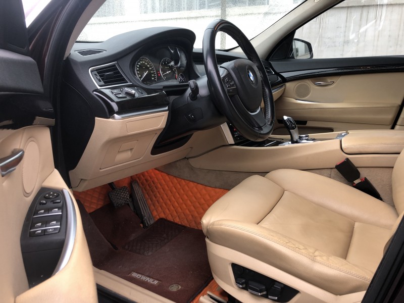 成都11年宝马5系GT5