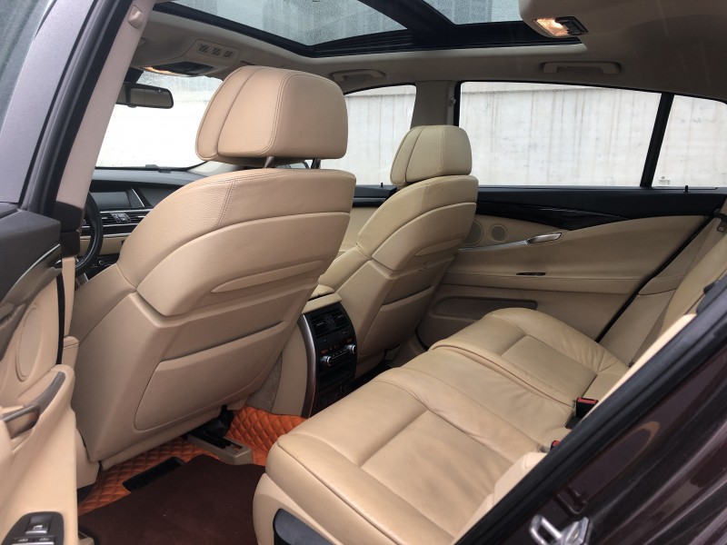 成都11年宝马5系GT3