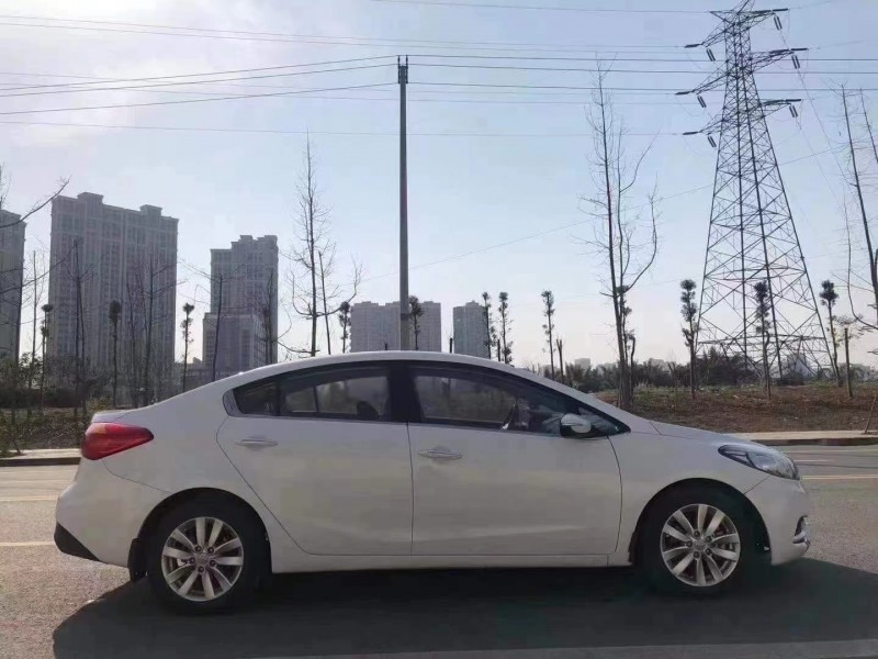 成都15年起亚K33