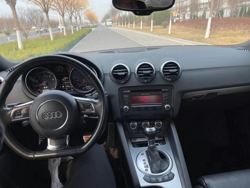 淄博16年奥迪TT6