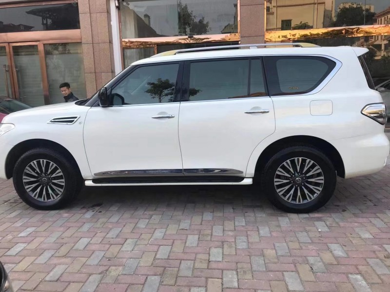贛州17年日產途樂8