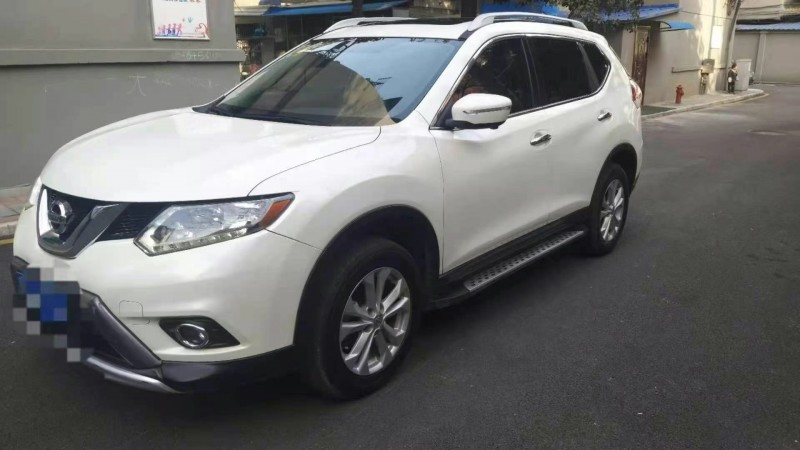 武汉16年日产奇骏1