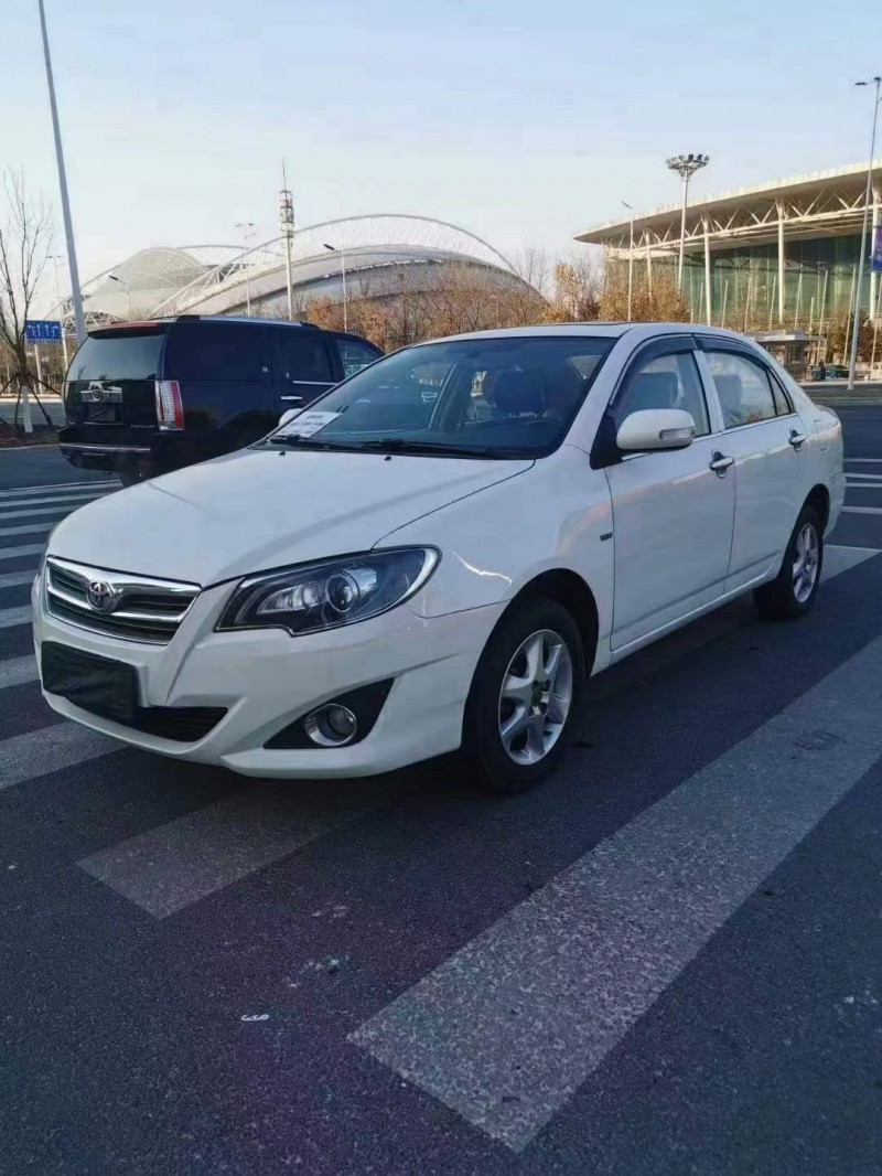 沈陽13年豐田花冠2