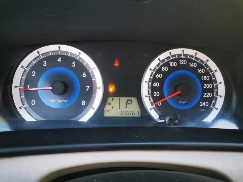 沈陽13年豐田花冠8