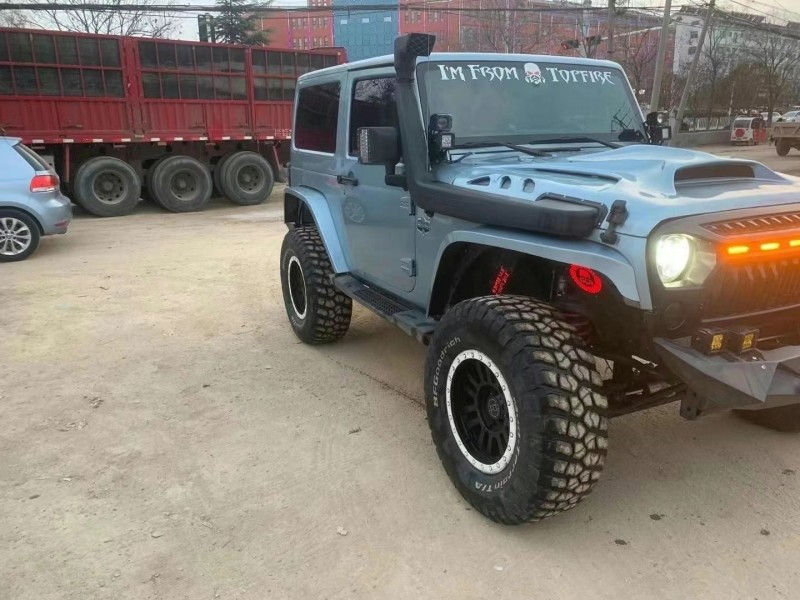 泰安12年Jeep牧馬人5