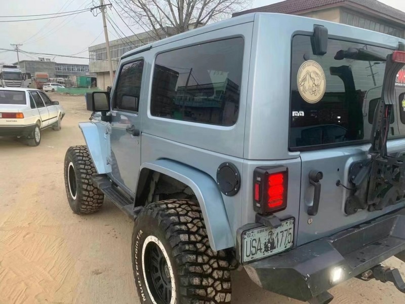 泰安12年Jeep牧馬人7