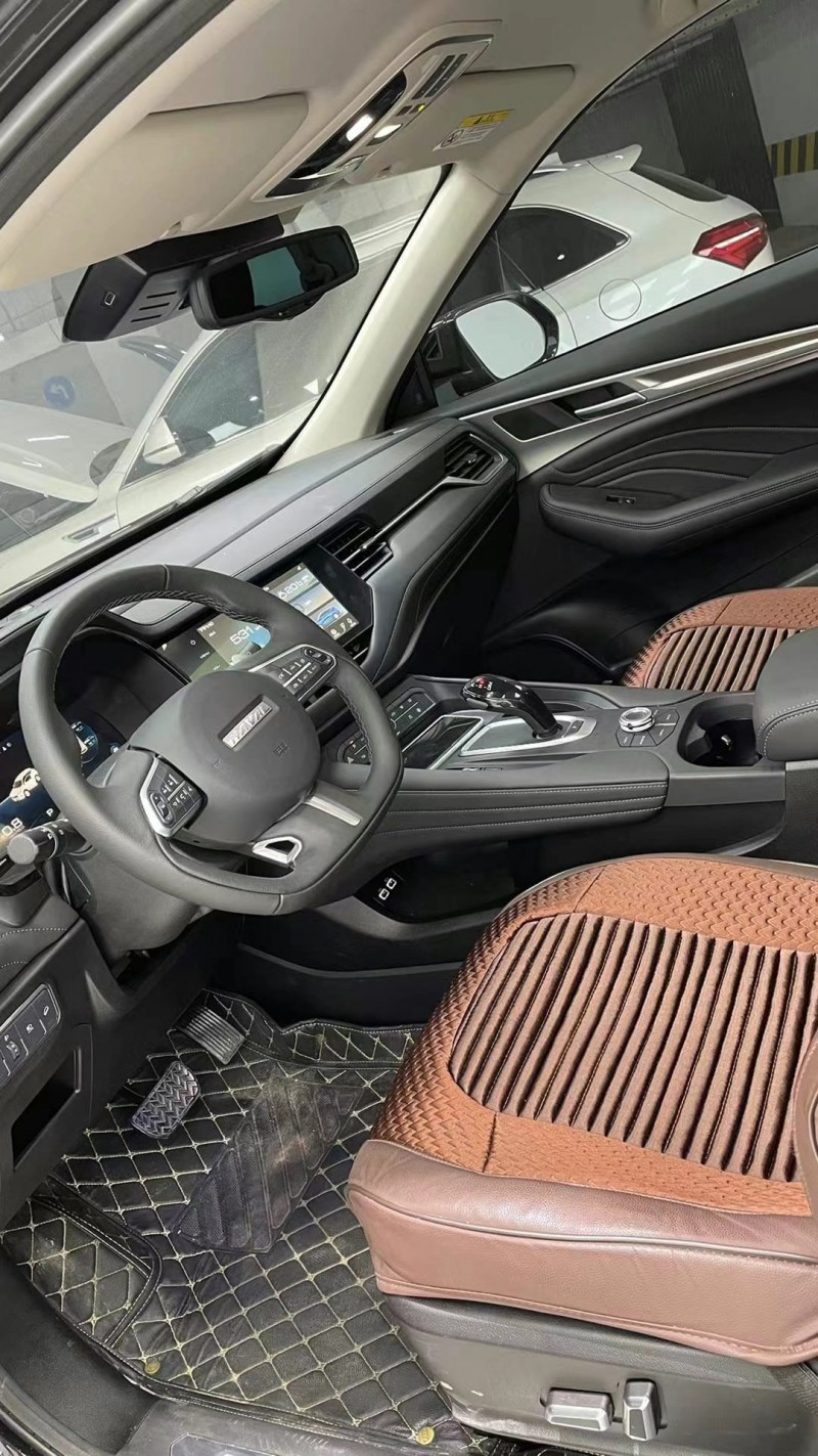 成都20年长城哈弗F74