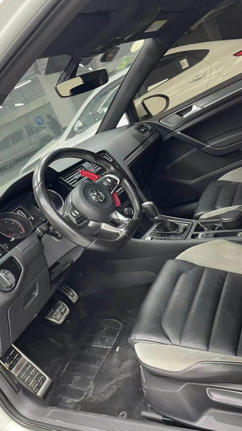 成都17年大众高尔夫4