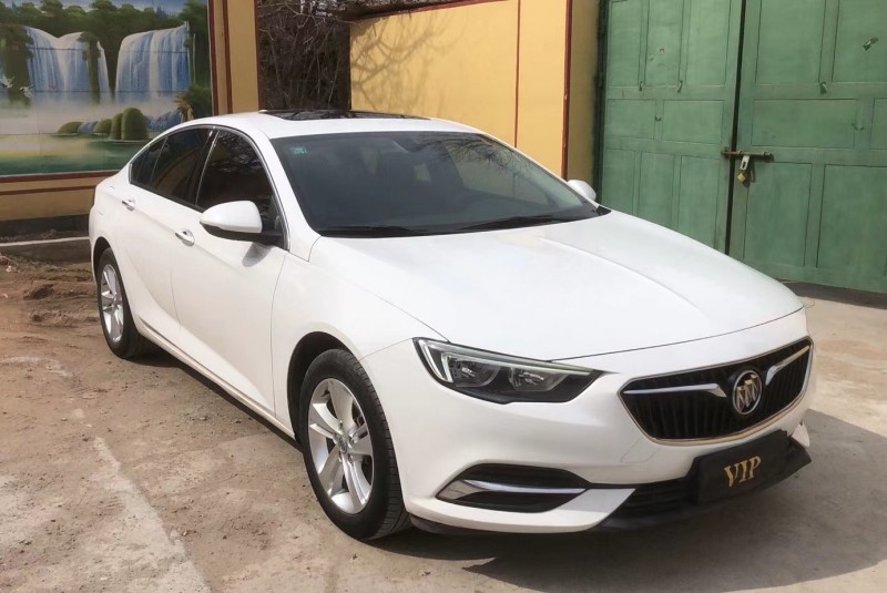 青岛17年别克君威5