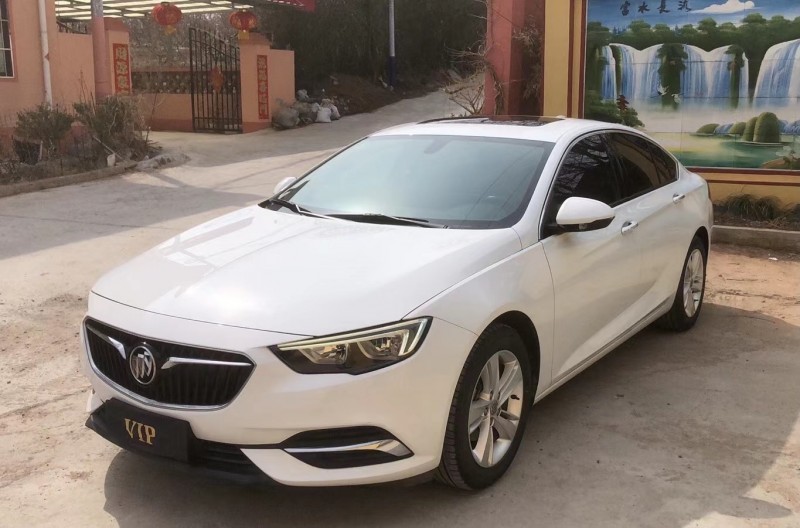 青岛17年别克君威4