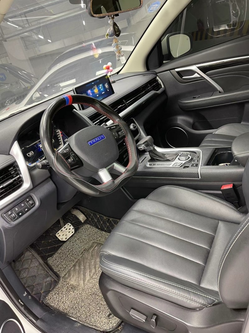 成都19年君马汽车赛克54