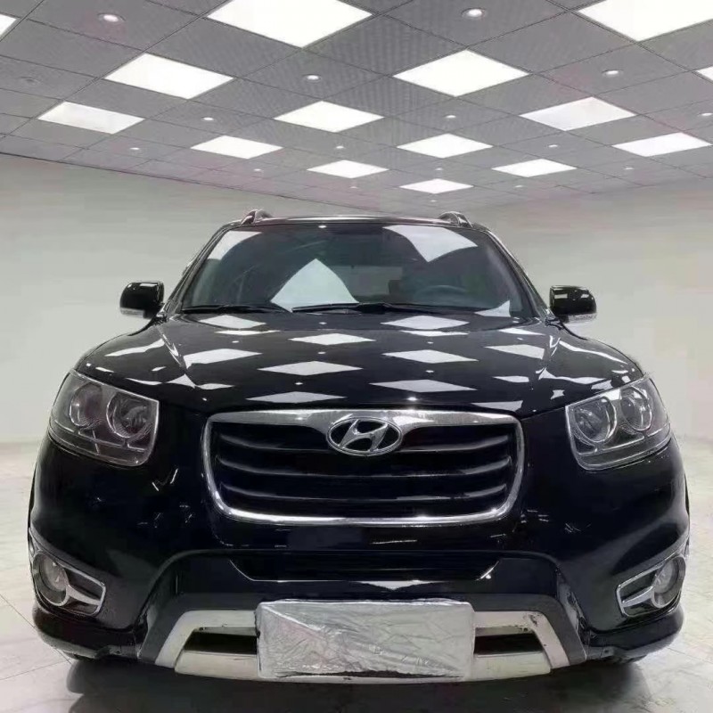 成都14年现代全新胜达1