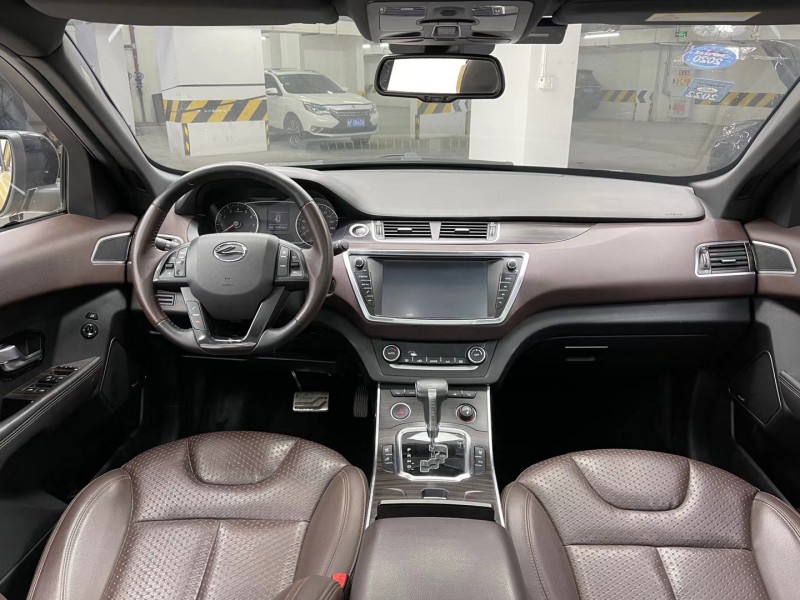 成都16年陆风X76