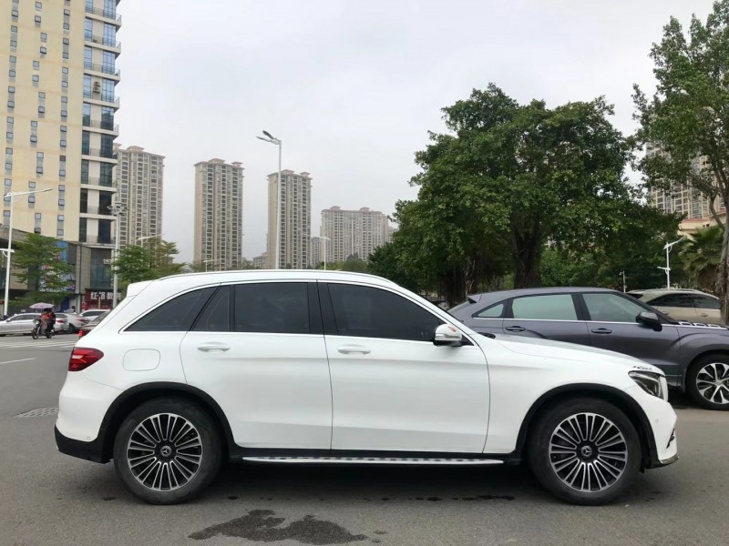 广州18年奔驰GLC5