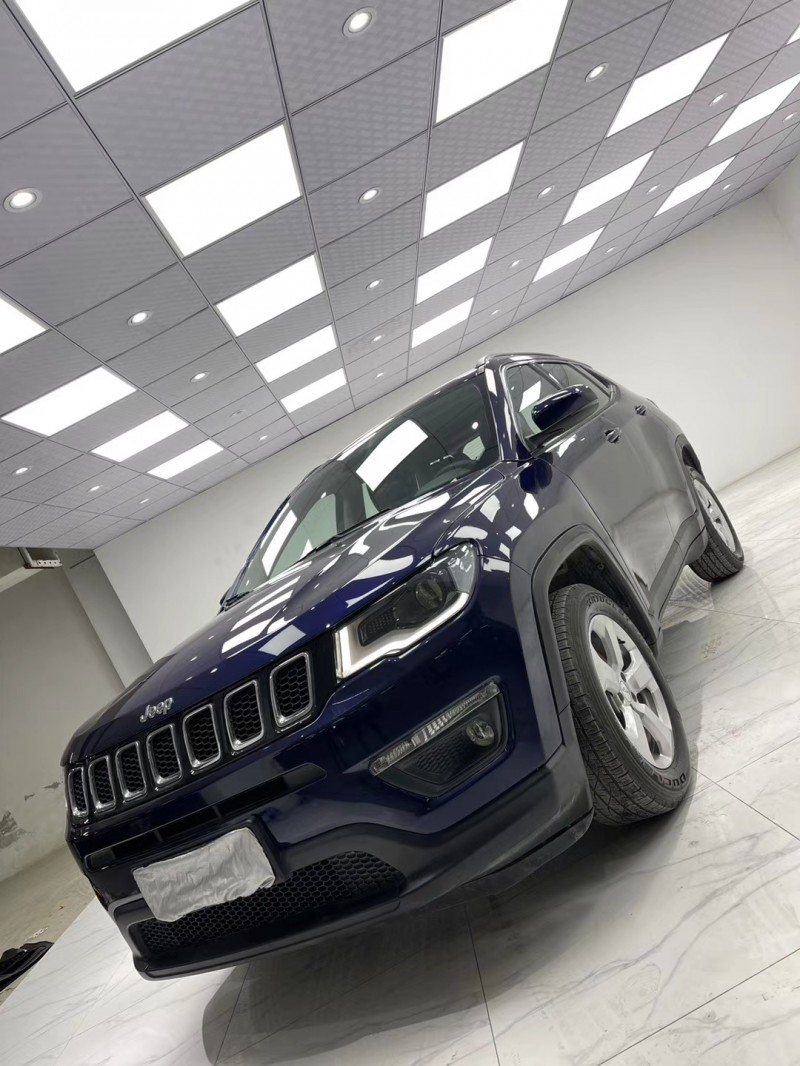 成都20年Jeep指南者5