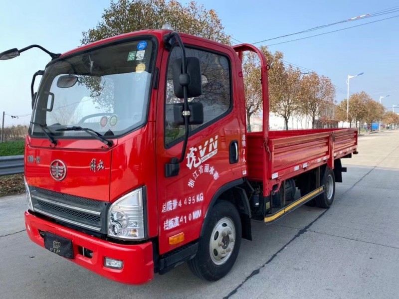 盐城19年一汽解放卡车3