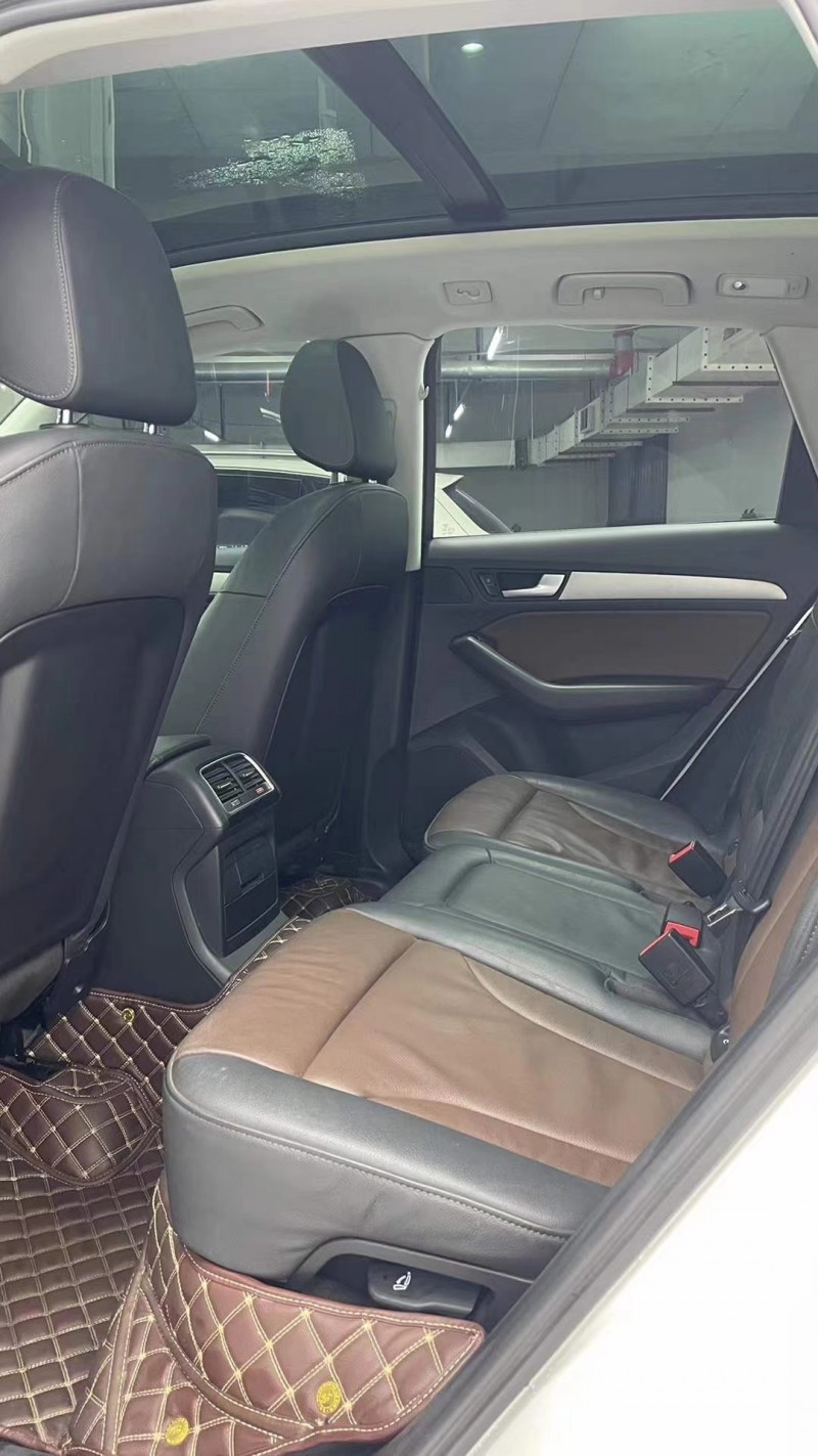 成都17年奥迪Q58