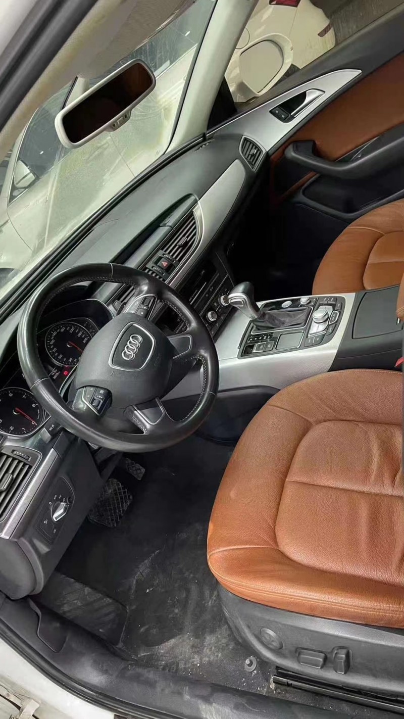 成都16年奥迪A6L5