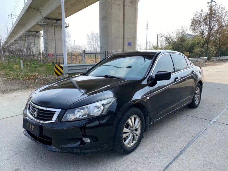 盐城08年本田雅阁3