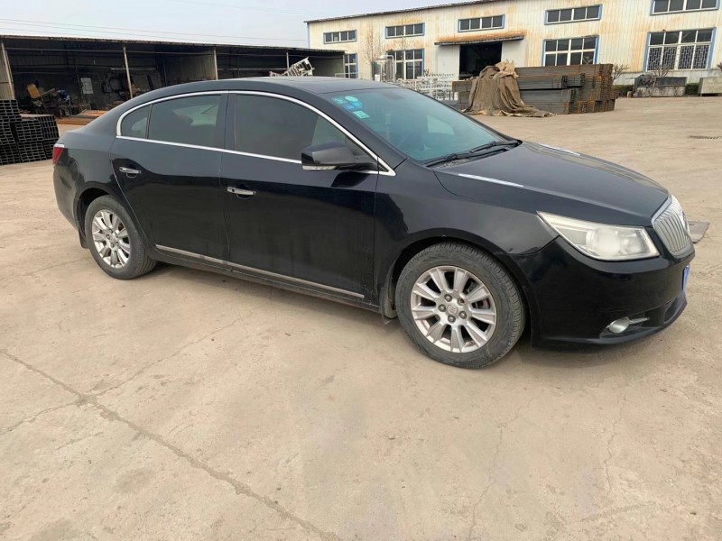 潍坊11年别克君越2