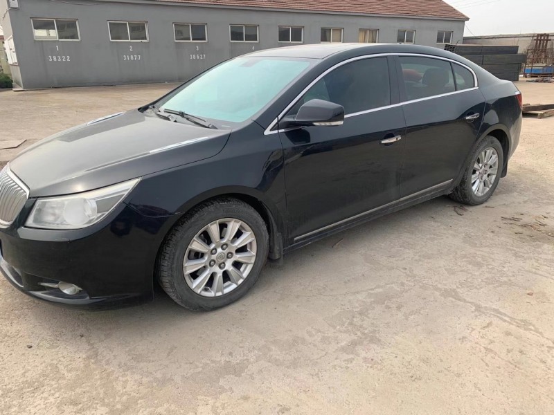 潍坊11年别克君越3