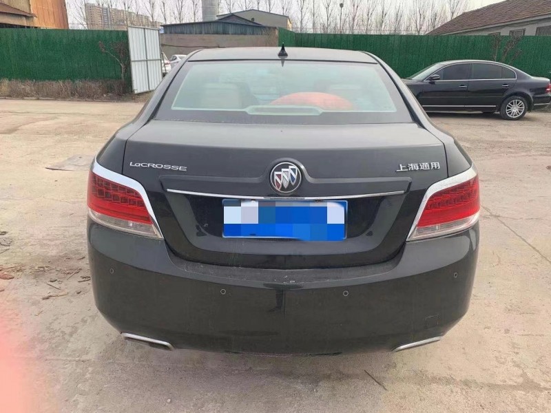 潍坊11年别克君越7