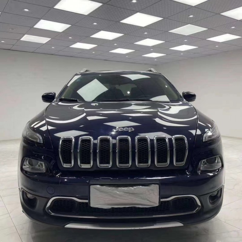 成都17年Jeep自由俠1