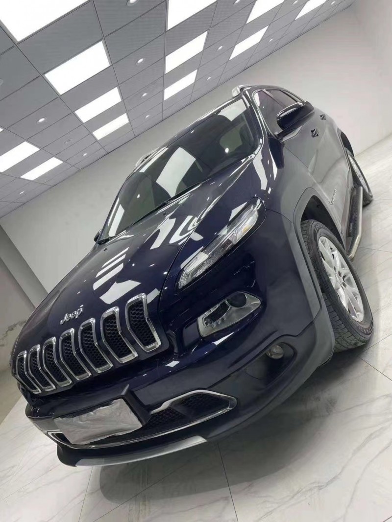 成都17年Jeep自由俠2