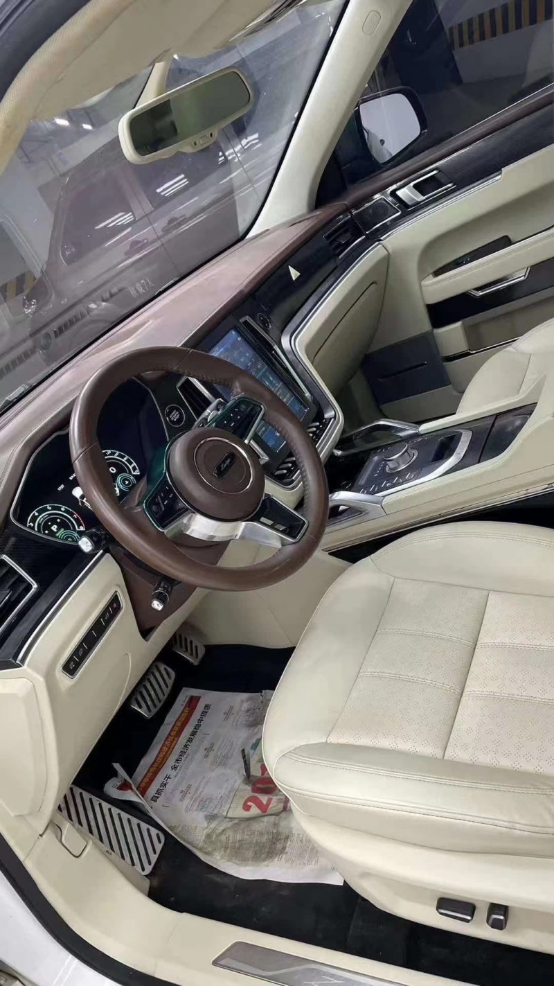 成都17年众泰T7004