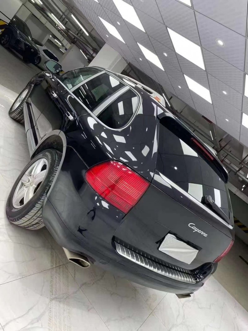 成都07年保时捷卡宴5