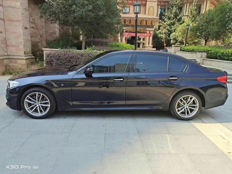 武汉18年宝马5系3