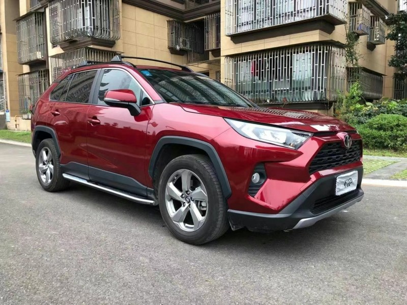 成都抵押车20年丰田rav4荣放出售