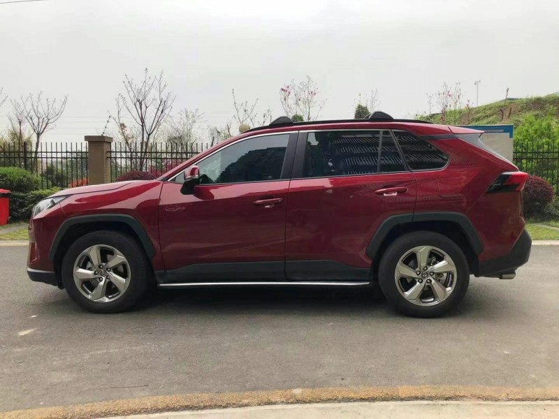 成都20年丰田RAV4荣放5